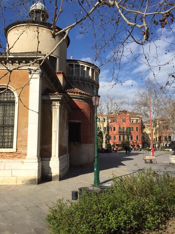 Homes & Holidays Art District Venezia