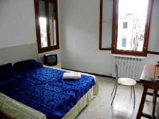 Hotel Calle De La Vida A San Giobbe 2*