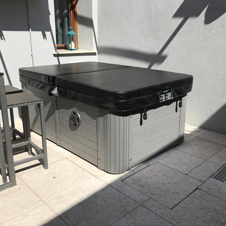 Borgoloco Luxury Flat With Jacuzzi Apartment *