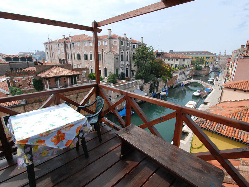 Campo San Trovaso * Venice