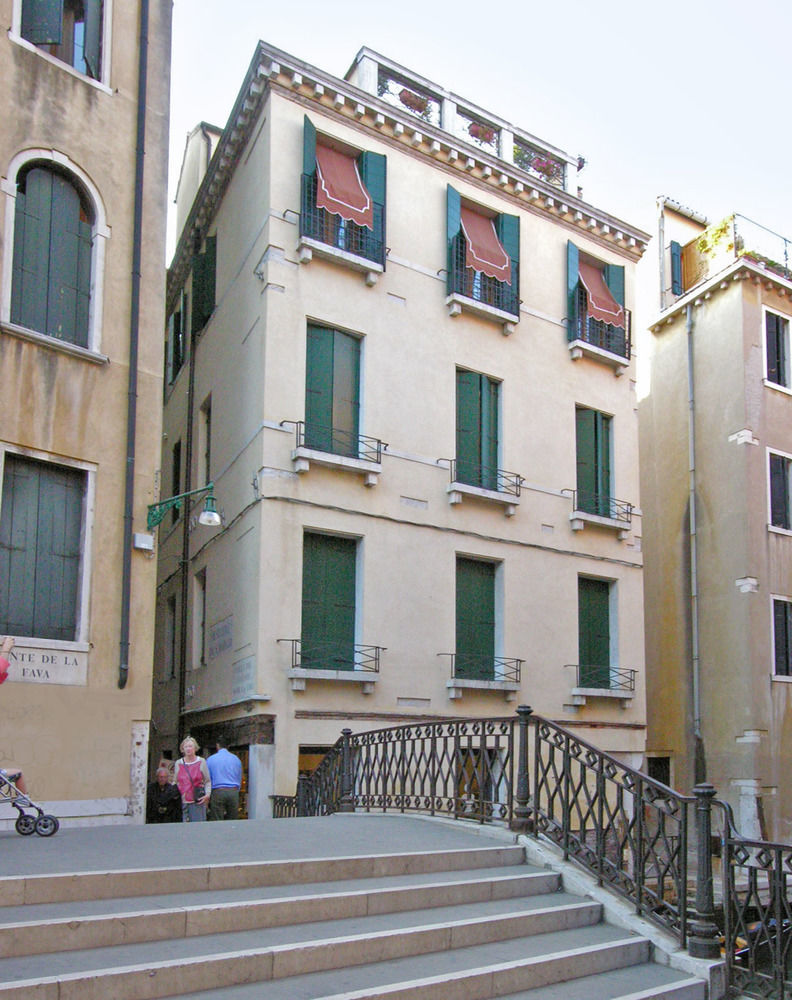 Residenza Goldoni Venice