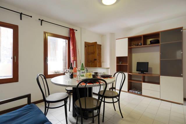 2578 Casa Apartment *