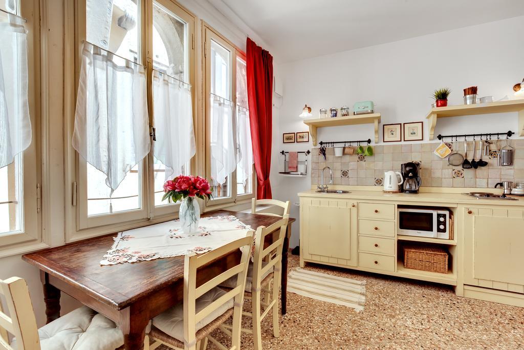 Ca' Badoer Frari Apartment Venice