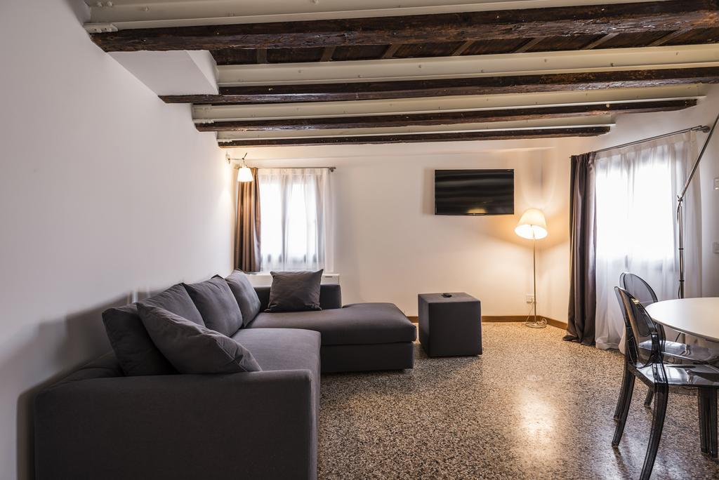 Myplace Campo Santa Margherita Apartment