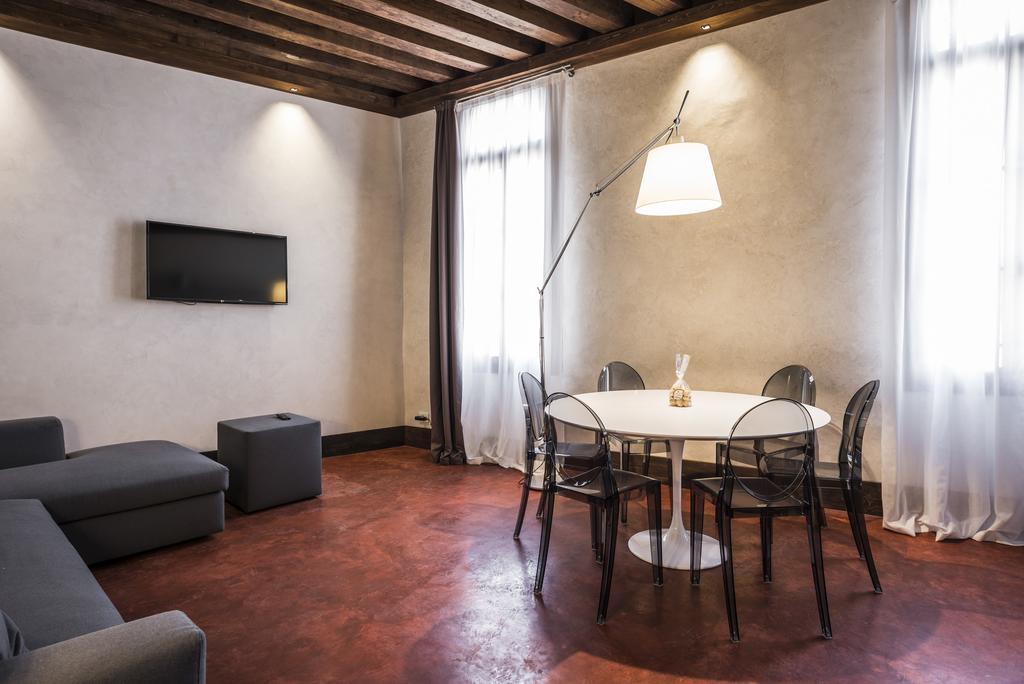 Myplace Campo Santa Margherita Apartment