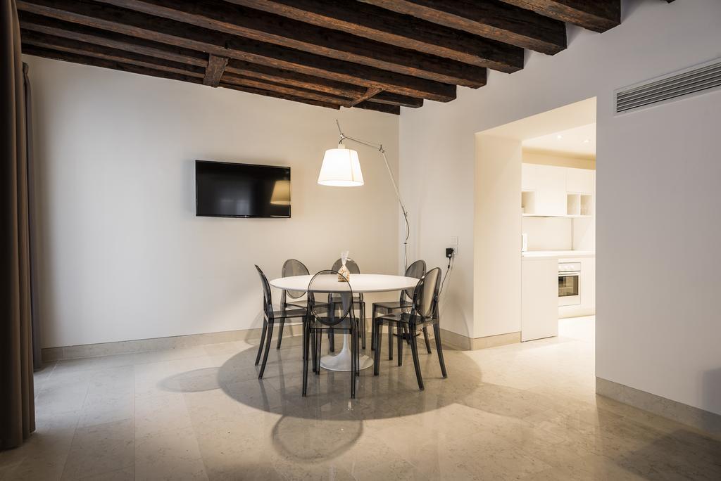 Myplace Campo Santa Margherita Apartment *