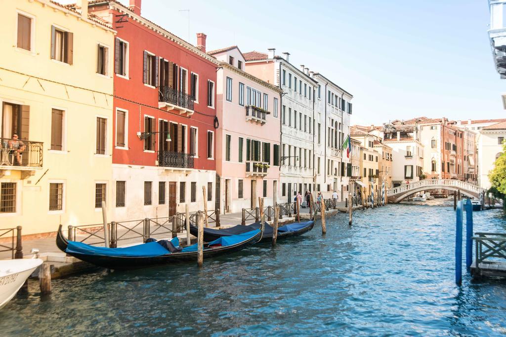 San Lorenzo Canal View With Balcony