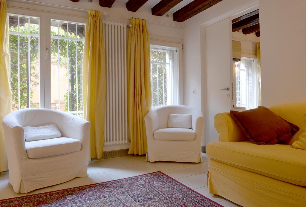 Apartment San Beneto Design Studio *