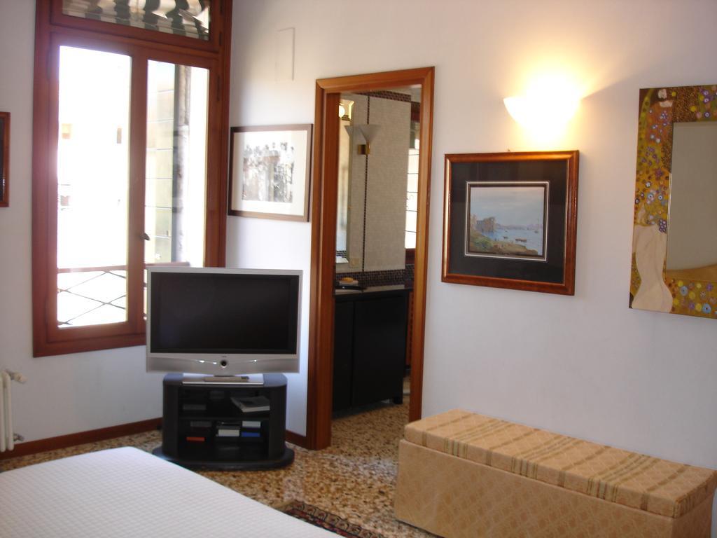 Palazzo Bragadin Apartment *