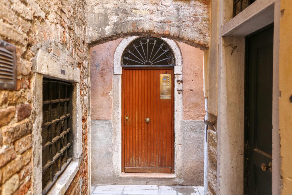 Rialto 1602 * Venice