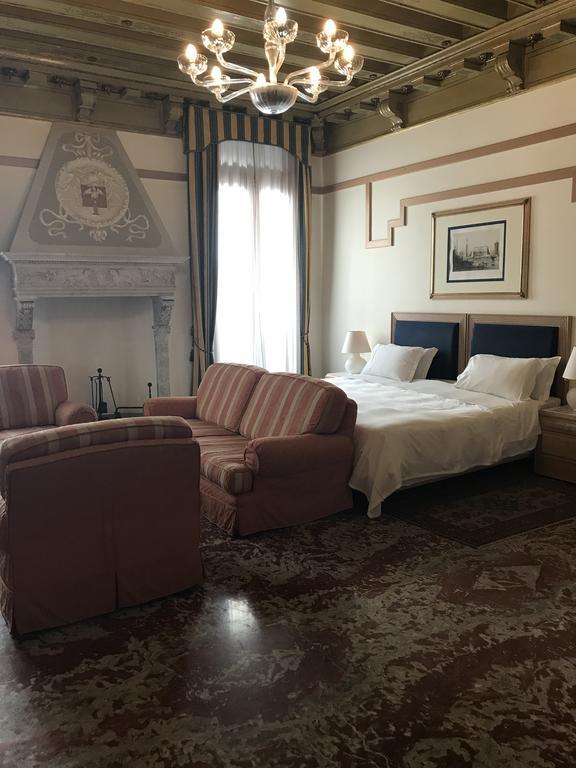 Foscari Palace Hotel 4*