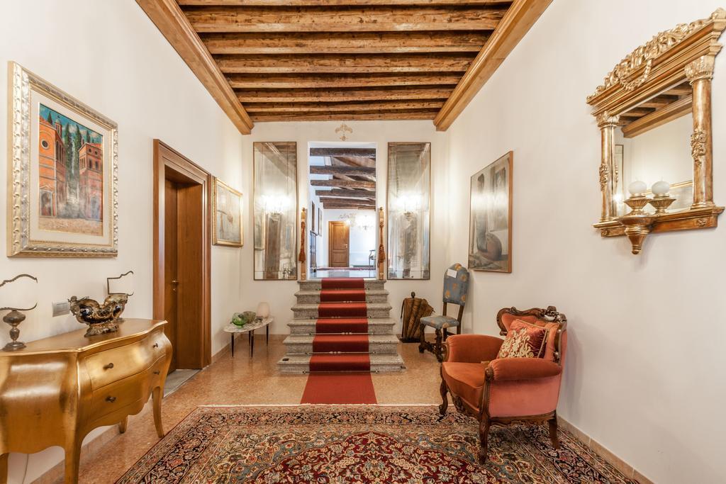 Palazzo Della Torre *