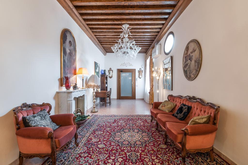 Palazzo Della Torre * Venice