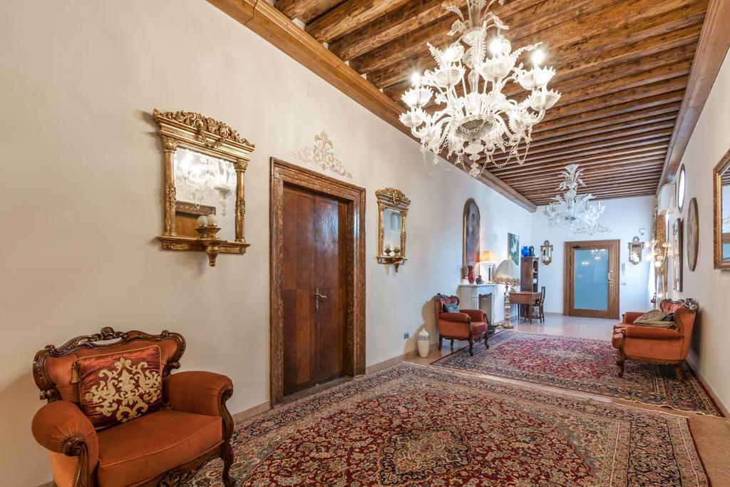 Palazzo Della Torre Venice