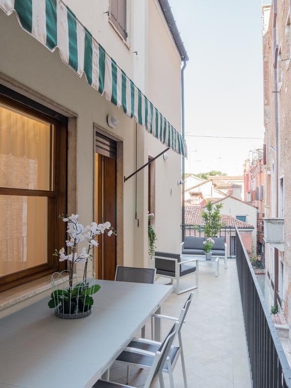 Luxury On Grand Canal By Wonderful Italy Apartment