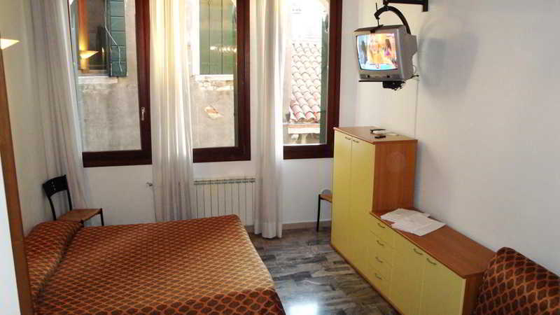 Ariel Silva Hotel Venice