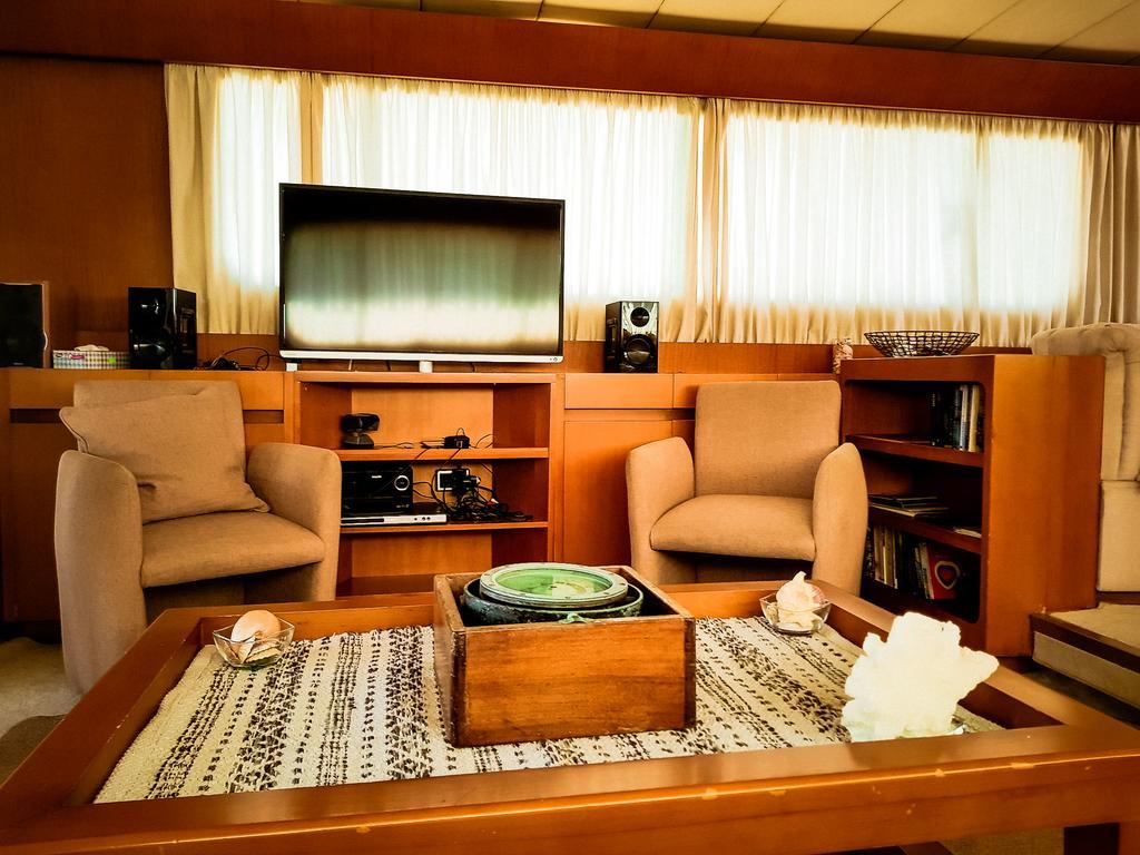 Botel Yacht Diva Venice