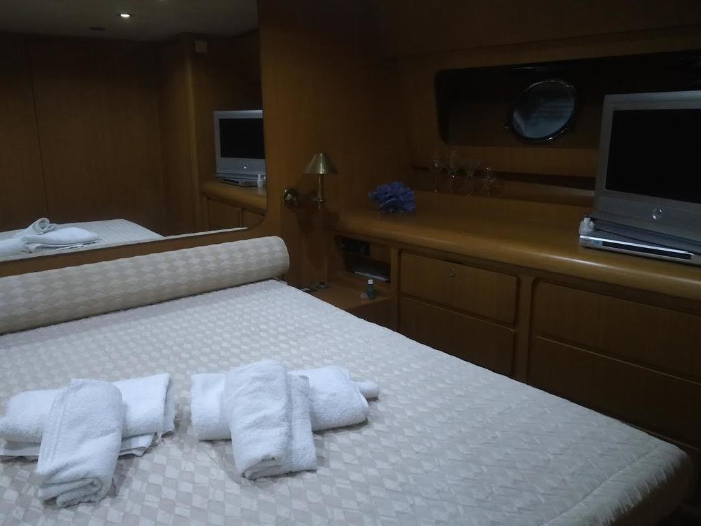 Yacht Diva * Venice