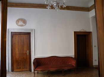 Fava Hotel 2*