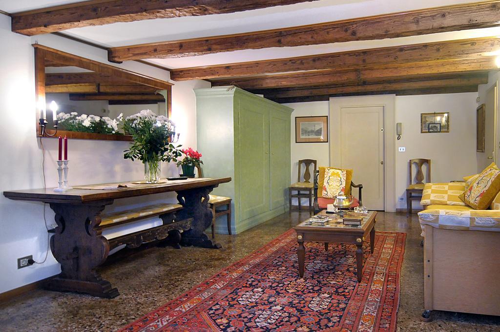 Palazzetto Da Schio *