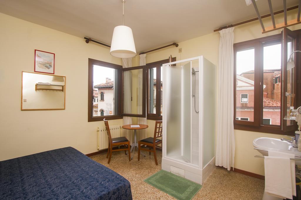 Hotel Dalla Mora *