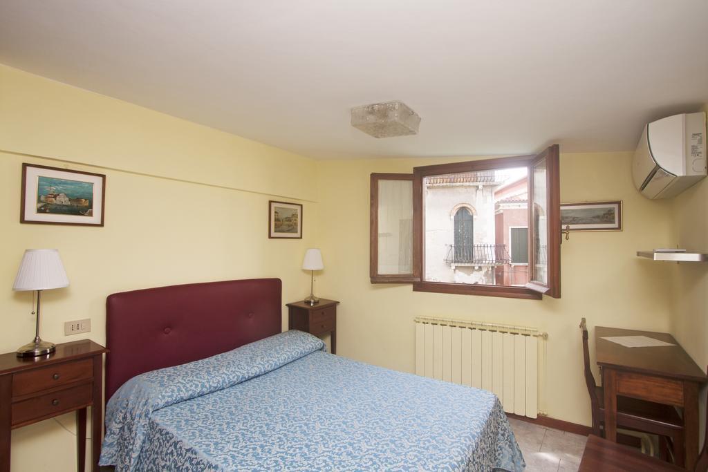 Dalla Mora Hotel *