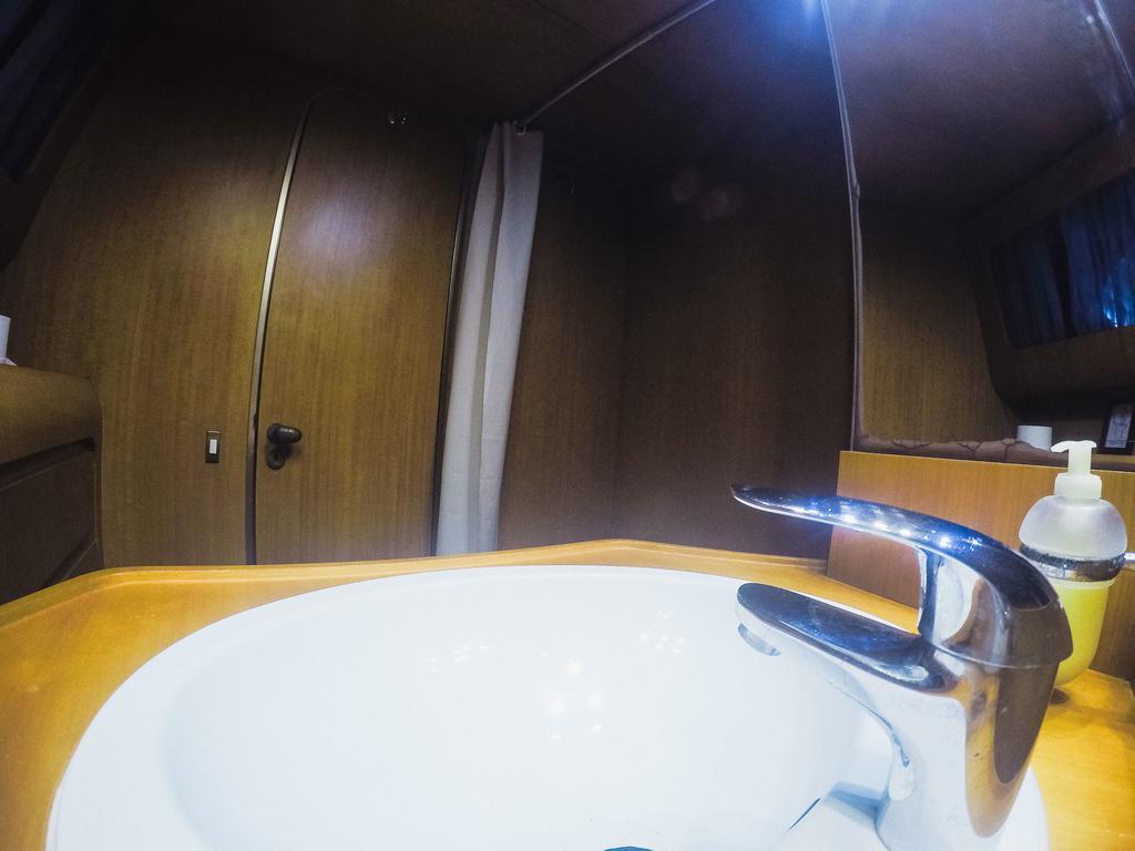 Botel Yacht Diva Venice
