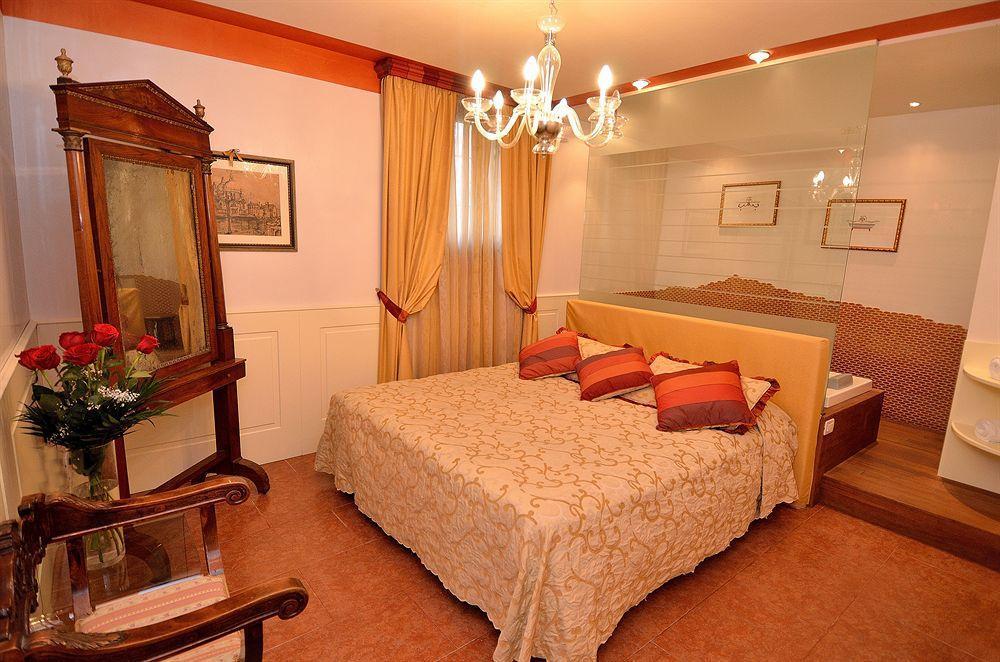 Palazzo Odoni Guest house 3*