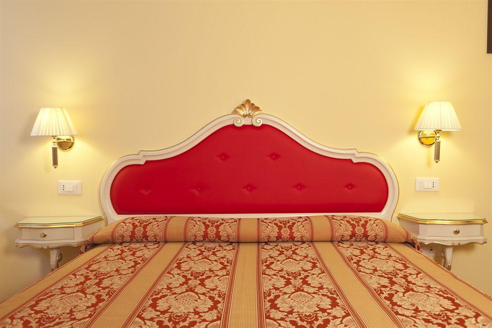 San Lio Tourist House 2*