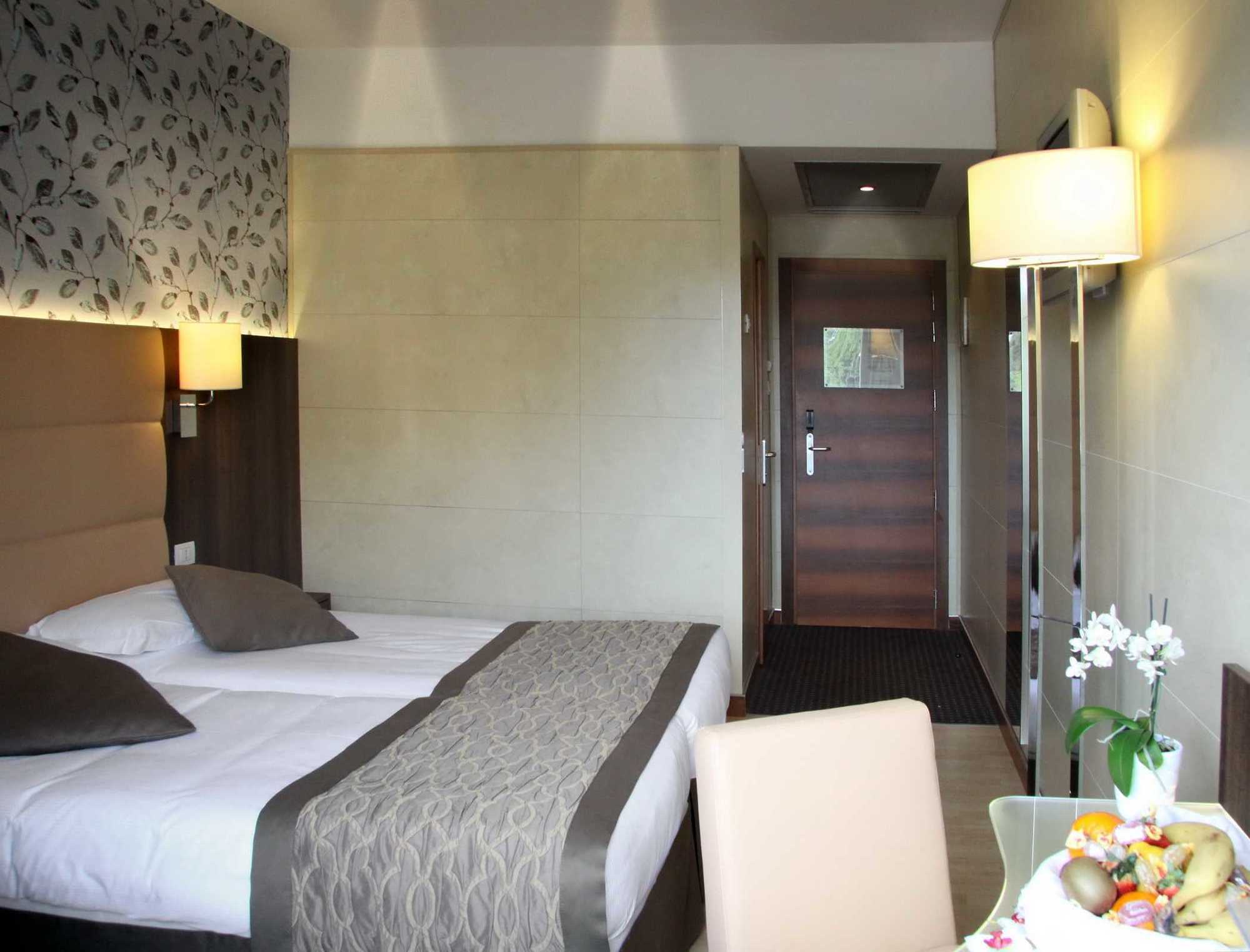 Hotel Lh Sirio