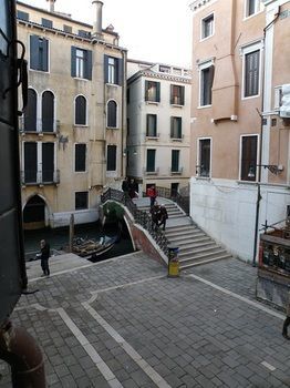Fava Hotel 2*