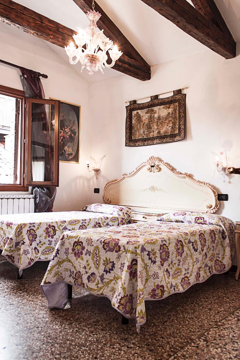 Guest house Alloggi Ss Giovanni E Paolo