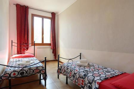 Mario 1310 Apartment