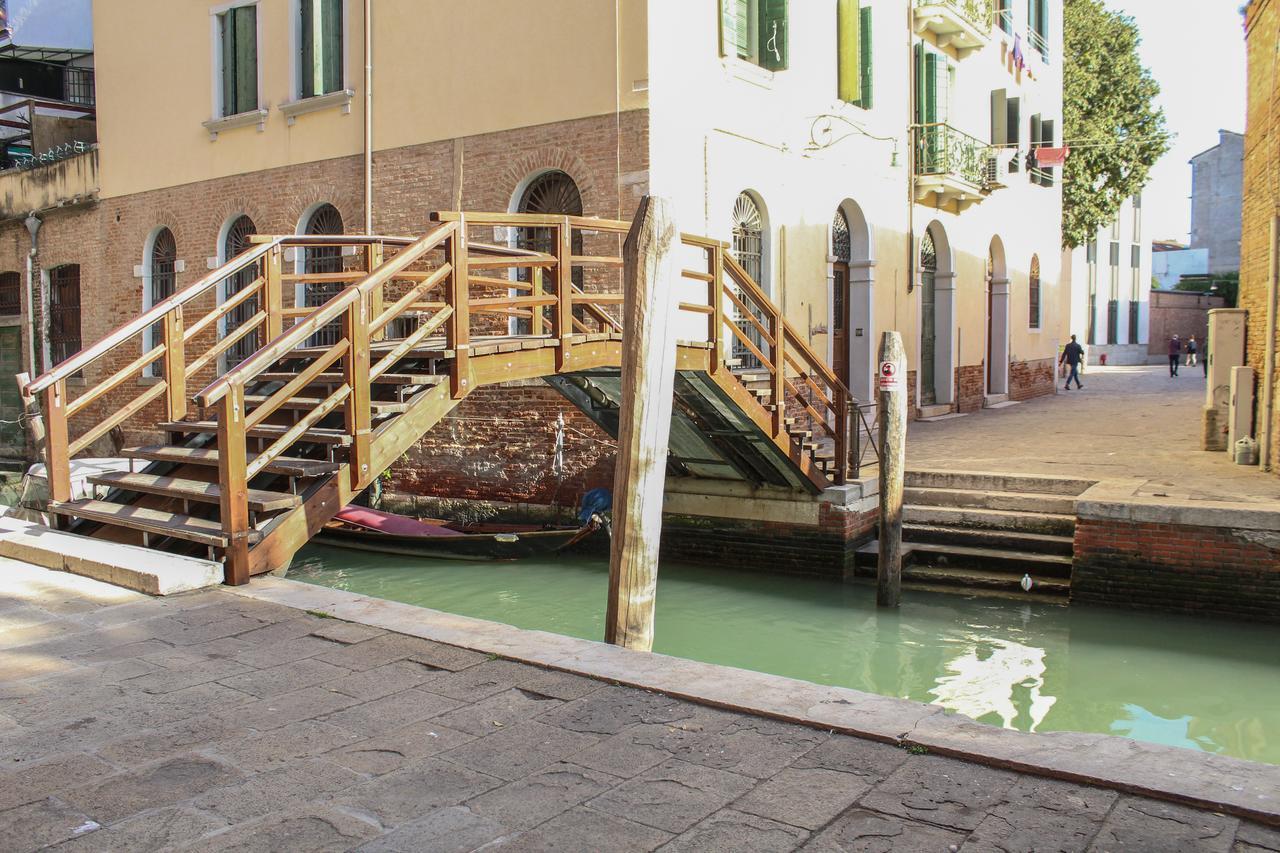 Mazzoni 15 Apartamento