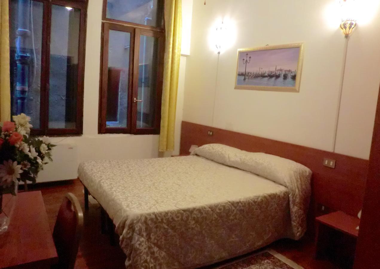 Della Spada Bed & Breakfast 3*