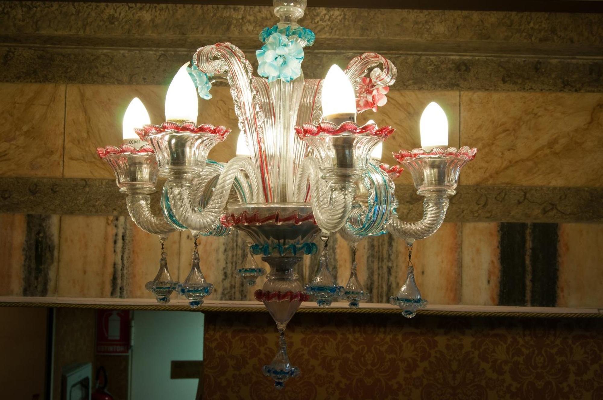 La Fenice Et Des Artistes