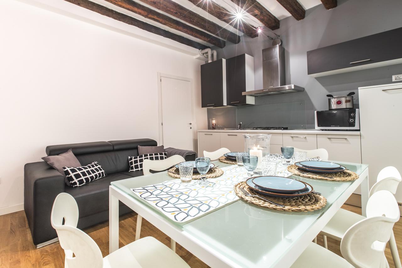 Arsenale Design Apartment R&R Apartment *