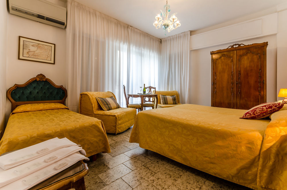 Ariel Silva Hotel Venice