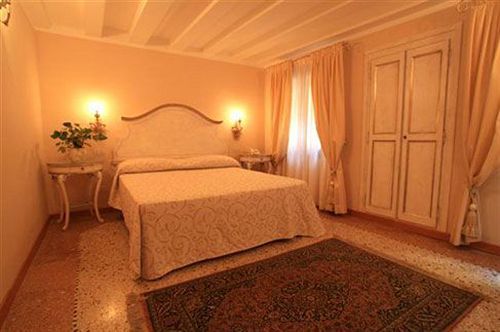Mercurio Hotel 3*