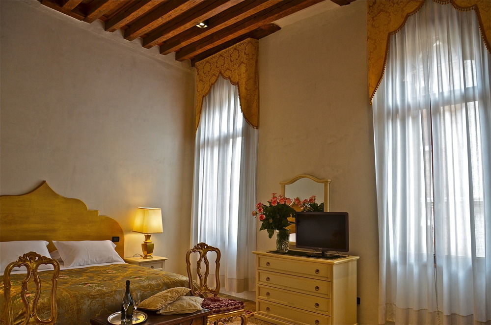 Bed & Breakfast Ca' Cappellis 2*