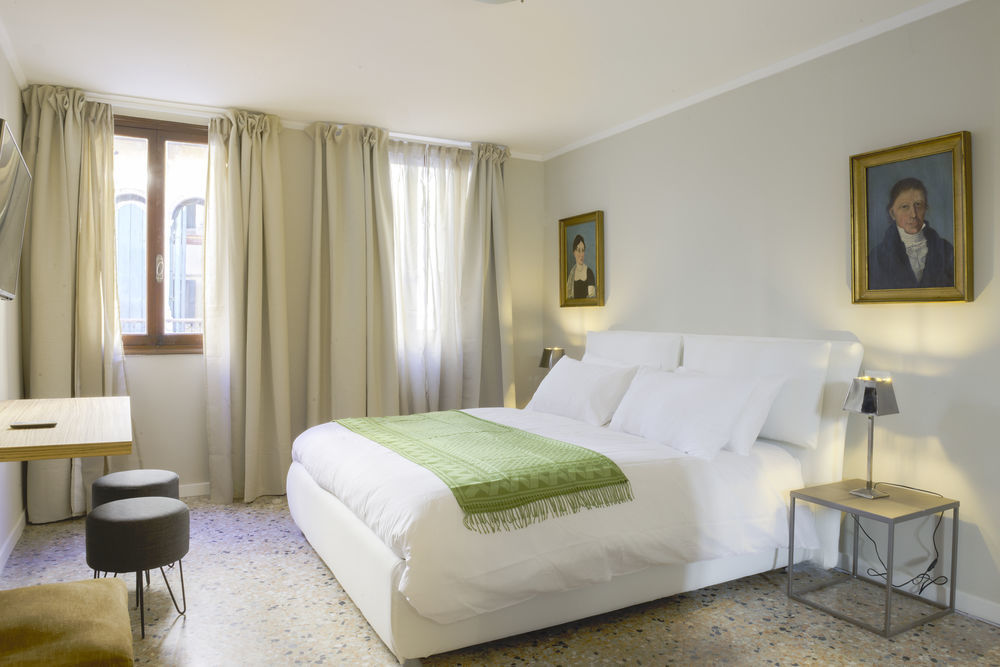 Joseph Apartment *