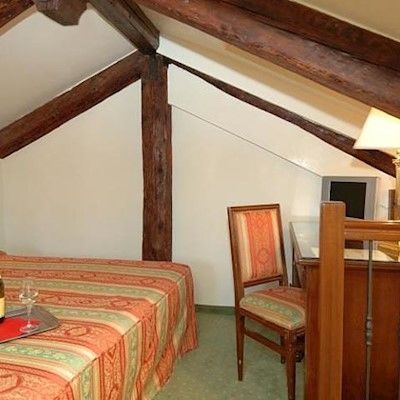Hotel Hesperia 3*