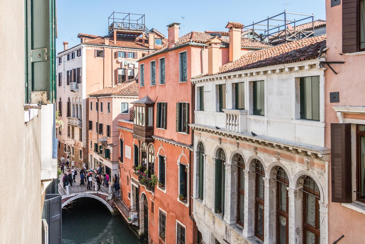 Rialto Bridge Large Venetian Style With Lift Apartment