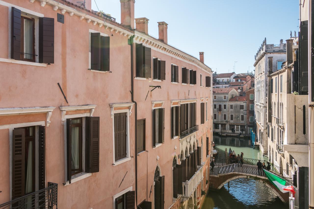 Rialto Bridge Large Venetian Style With Lift Apartment