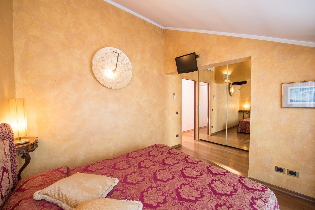 Savoia & Jolanda 2 * Venice