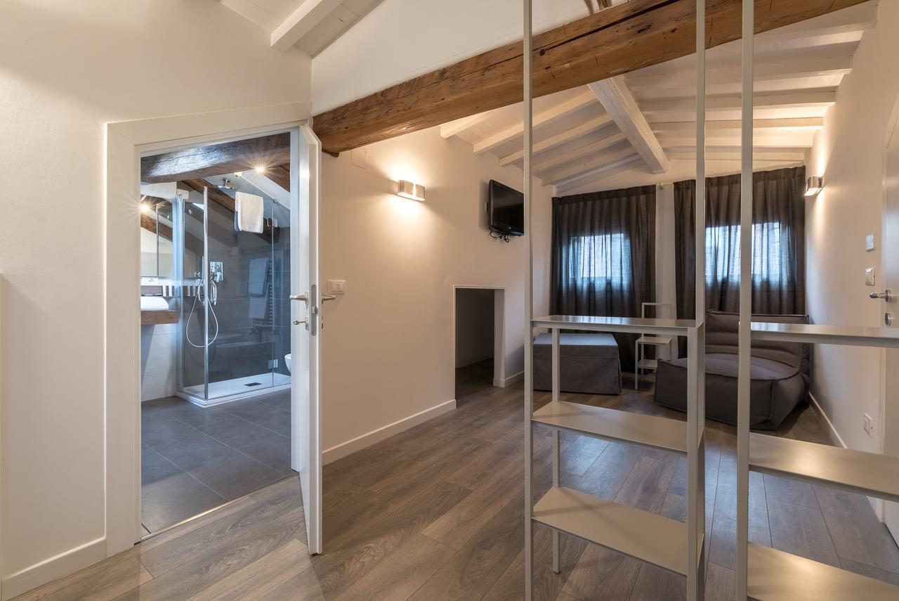 Guest house La Loggia Della Luna 5*