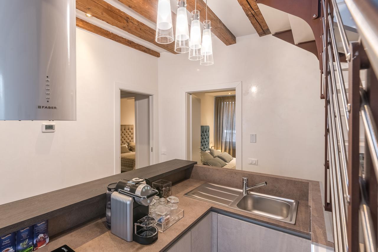 Guest house La Loggia Della Luna 5*