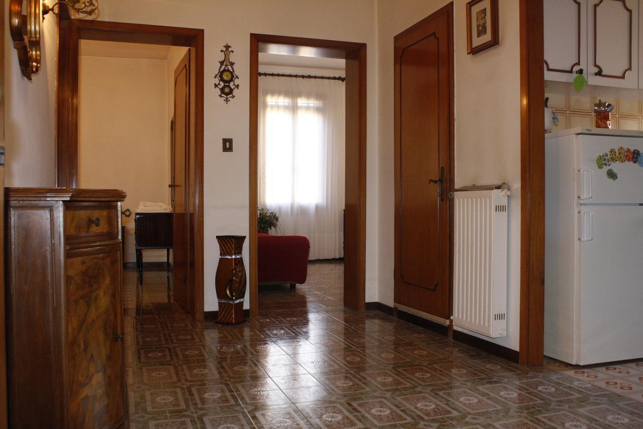 2978b * Veneza