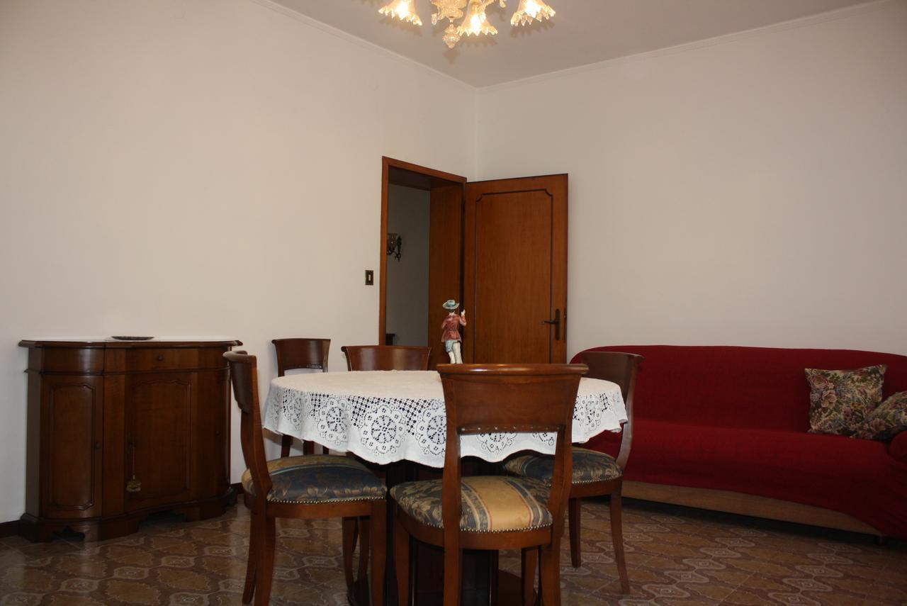 2978b * Veneza