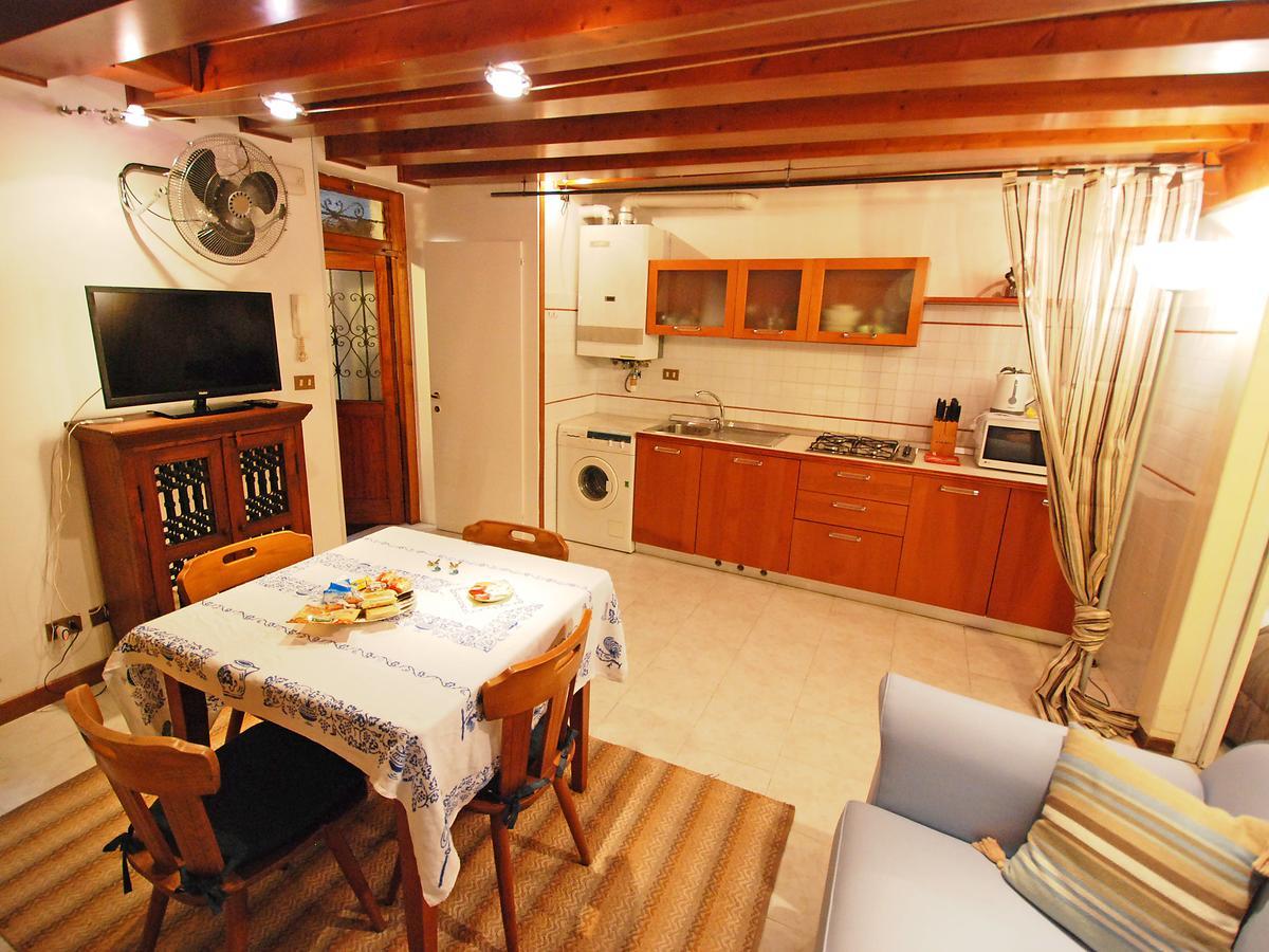 Apartment Locazione Turistica Calle Del Traghetto Vecchio *